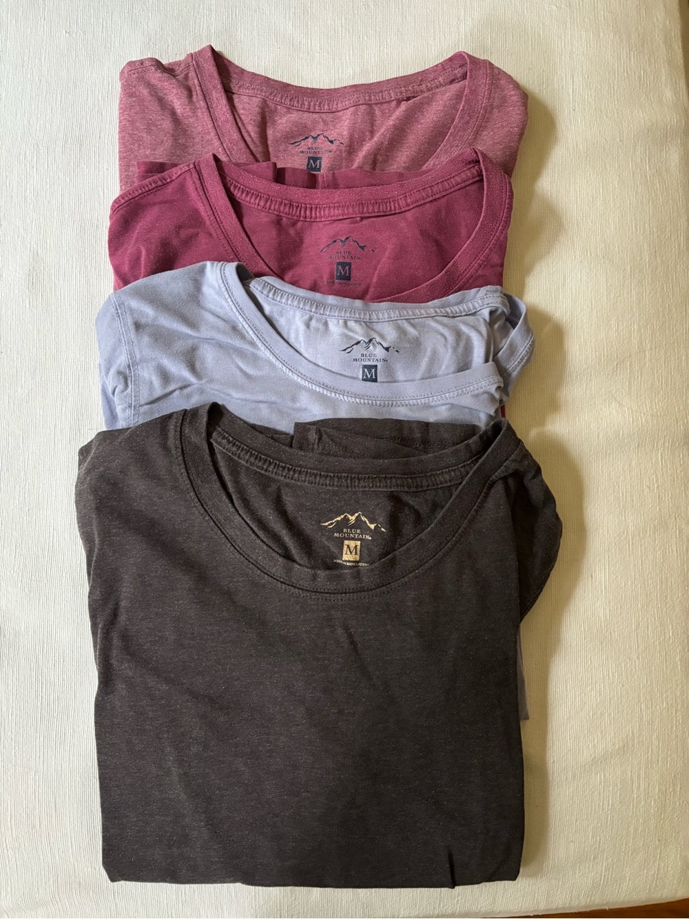 Women’s set of (4) Scoop Neck Long-Sleeve T-shirts Blk, Lavender, Burgundy, Rasp